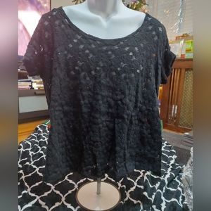 Black lace top semi-sheer with button detail‎ on back 2x junior plus